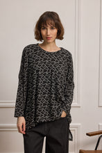 Load image into Gallery viewer, BEA ASYMMETRICAL BLOUSE PRINTED LOOSE