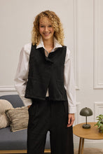 Load image into Gallery viewer, COOKIE VEST WITH 3 BUTTONS