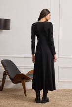 Load image into Gallery viewer, ENYA MAXI DRESS WITH NECKLASE