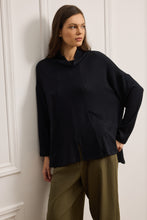 Load image into Gallery viewer, FINTAN BLOUSE LOOSE WITH POCKETS