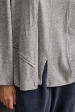 Load image into Gallery viewer, FINTAN BLOUSE LOOSE WITH POCKETS