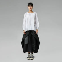 Load image into Gallery viewer, 240791 BLOUSE ASYMMETRIC
