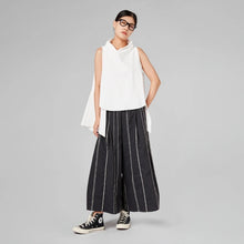 Load image into Gallery viewer, 110225 ASYMMETRICAL SLEEVELESS BLOUSE
