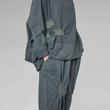 Load image into Gallery viewer, 225219 ASYMMETRICAL COTTON BLOUSE

