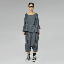 Load image into Gallery viewer, 225219 ASYMMETRICAL COTTON BLOUSE
