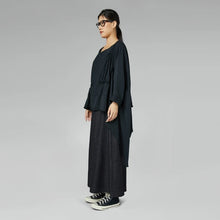 Load image into Gallery viewer, 225219 ASYMMETRICAL COTTON BLOUSE
