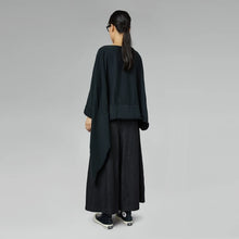 Load image into Gallery viewer, 225219 ASYMMETRICAL COTTON BLOUSE
