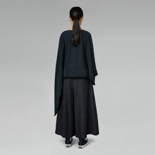 Load image into Gallery viewer, 225219 ASYMMETRICAL COTTON BLOUSE
