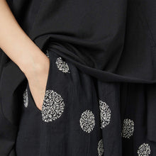 Load image into Gallery viewer, 241107 PANTS WITH POLKA DORS EMBROIDERY
