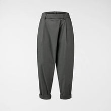 Load image into Gallery viewer, 792028 VISCOSE BLEND PANTS WITH PLEATS
