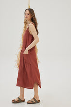 Load image into Gallery viewer, CHARAKI MIDI LINEN DRESS
