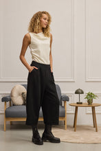 Load image into Gallery viewer, CRESSIDA PANT 7/8 WITH POCKETS
