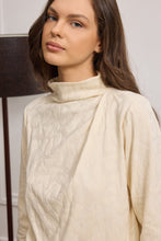 Load image into Gallery viewer, DERRY MOCK-NECK TOP
