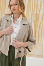 Load image into Gallery viewer, ELAFONISSOS WIDE CROPPED JACKET 3/4 SLEEVES
