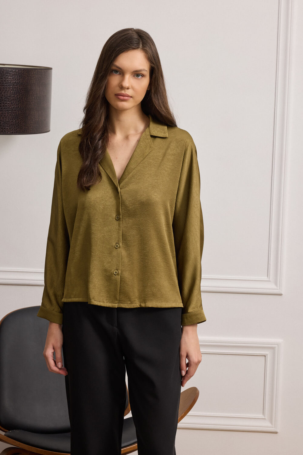 ERROL SATIN SHIRT WITH LAPEL COLLAR