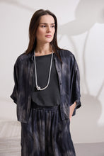 Load image into Gallery viewer, FEORA SHIRT WITH MAO COLLAR AND WATERCOLOR PRINT
