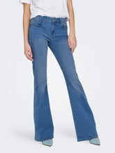 Load image into Gallery viewer, ONLREESE REGULAR RETRO FLARED JEANS
