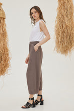 Load image into Gallery viewer, KELIFOS CROPPED RAYON TROUSERS ELASTIC WAIST
