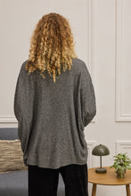 Load image into Gallery viewer, LETO OVERSIZE BLOUSE WITH POCKETS
