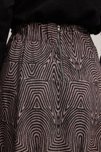 Load image into Gallery viewer, PIKE PRINTED SKIRT
