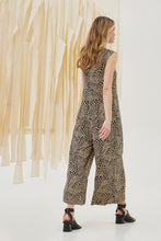 Load image into Gallery viewer, POLYEGOS JUMPSUIT PRINTED V-NECK VISCOSE
