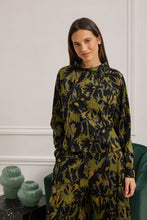 Load image into Gallery viewer, RUFFIN BLOUSE WITH DIAGONAL BUTTONS
