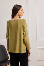 Load image into Gallery viewer, SAMMY BLOUSE LOOSE WITH NECKLASE
