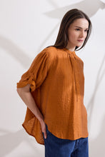 Load image into Gallery viewer, SIDNEY SATIN TUNIC WITH CRINKLE EFFECT AND ASYMMETRY
