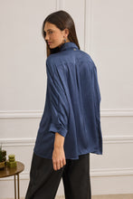 Load image into Gallery viewer, TAMSIN OVERSIZED SHIRT
