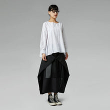 Load image into Gallery viewer, 240791 BLOUSE ASYMMETRIC
