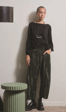 Load image into Gallery viewer, TERTEL VELVET PANT 7/8
