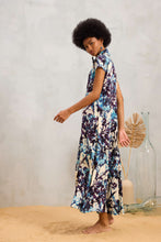 Load image into Gallery viewer, LUNA PRINTED DRESS
