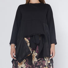 Load image into Gallery viewer, 225228 ASYMMETRIC COTTON BLOUSE
